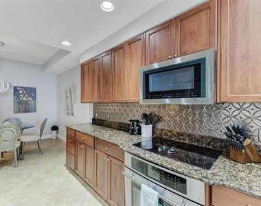 611 Riviera Dunes Way - Photo Thumbnail 8