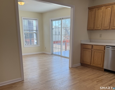 765 Hart Street - Photo Thumbnail 14