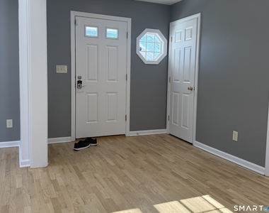 765 Hart Street - Photo Thumbnail 19