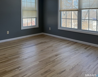 765 Hart Street - Photo Thumbnail 11