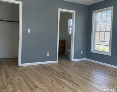 765 Hart Street - Photo Thumbnail 12
