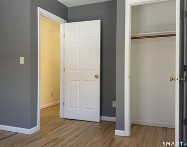 765 Hart Street - Photo Thumbnail 9