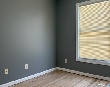 765 Hart Street - Photo Thumbnail 10