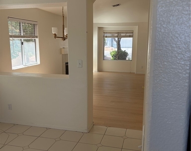 3224 N Campbell Road - Photo Thumbnail 3