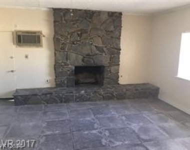 2909 Merritt Avenue - Photo Thumbnail 6