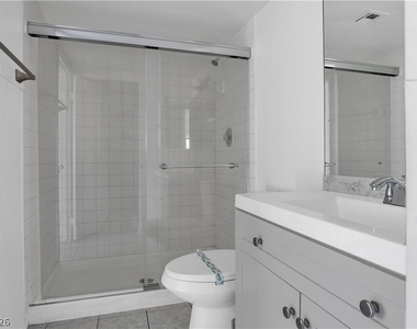 2221 N Jones Boulevard - Photo Thumbnail 15