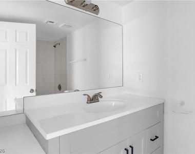 2221 N Jones Boulevard - Photo Thumbnail 9