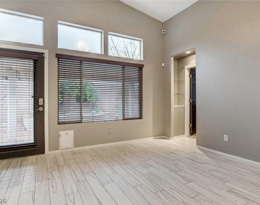 10509 Jeremy Pointe Avenue - Photo Thumbnail 12