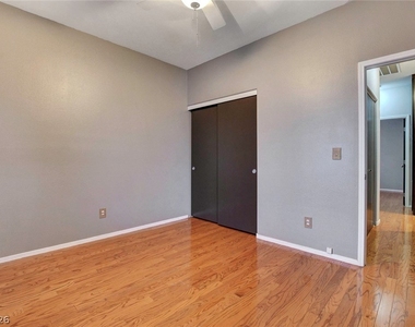 10509 Jeremy Pointe Avenue - Photo Thumbnail 17