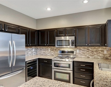 10509 Jeremy Pointe Avenue - Photo Thumbnail 1