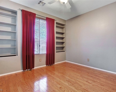 10509 Jeremy Pointe Avenue - Photo Thumbnail 16