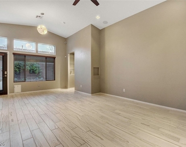 10509 Jeremy Pointe Avenue - Photo Thumbnail 8