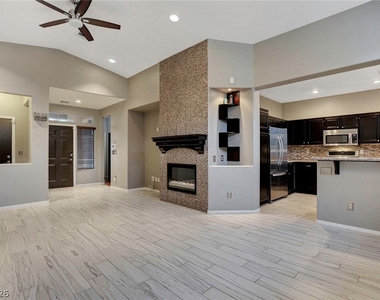 10509 Jeremy Pointe Avenue - Photo Thumbnail 14