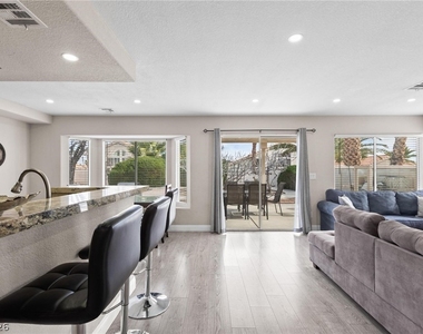 3402 Classic Bay Lane - Photo Thumbnail 7