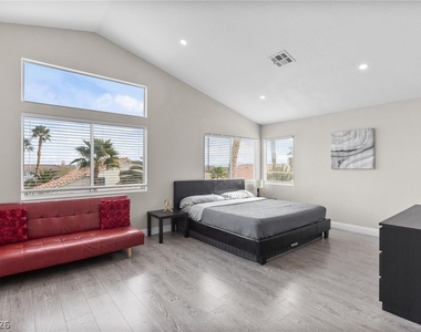 3402 Classic Bay Lane - Photo Thumbnail 27