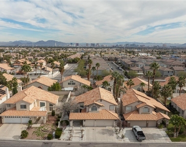3402 Classic Bay Lane - Photo Thumbnail 36