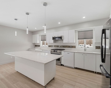 855 Madison Drive - Photo Thumbnail 1