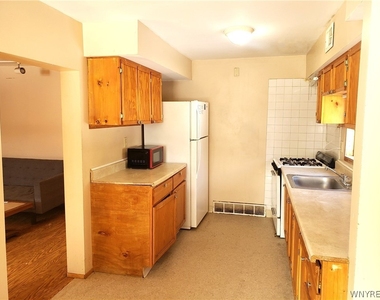91 Springville Avenue - Photo Thumbnail 3