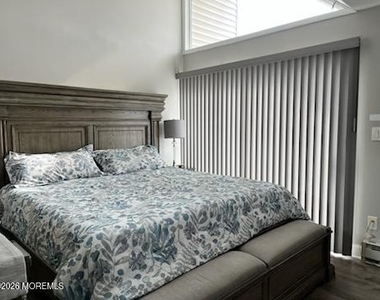 1704 Grand Central Avenue - Photo Thumbnail 9