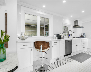 157 Portland Road - Photo Thumbnail 1