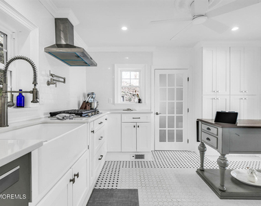 157 Portland Road - Photo Thumbnail 3