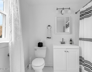 157 Portland Road - Photo Thumbnail 7