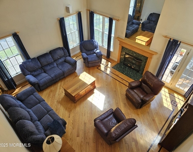 1577 Country Club Lane - Photo Thumbnail 36