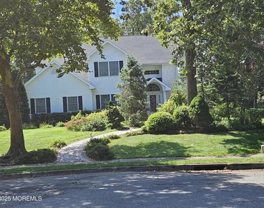 1577 Country Club Lane - Photo Thumbnail 39