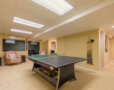 1577 Country Club Lane - Photo Thumbnail 12