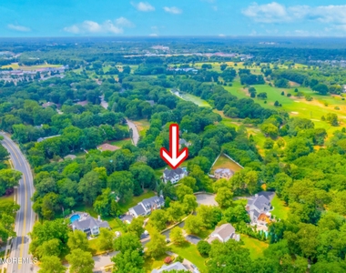 1577 Country Club Lane - Photo Thumbnail 7