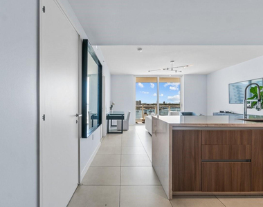 401 N Birch Road - Photo Thumbnail 10