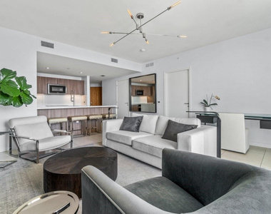 401 N Birch Road - Photo Thumbnail 16