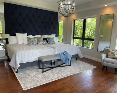 404 Ne 13th Avenue - Photo Thumbnail 14
