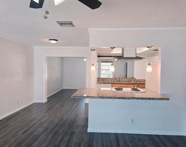 5713 Nw 65th Te - Photo Thumbnail 10