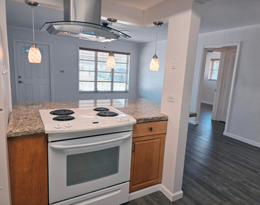 5713 Nw 65th Te - Photo Thumbnail 8