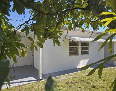 5713 Nw 65th Te - Photo Thumbnail 18