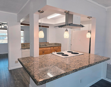 5713 Nw 65th Te - Photo Thumbnail 9