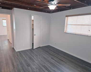5713 Nw 65th Te - Photo Thumbnail 11