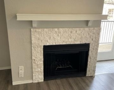9831 W Walnut Street - Photo Thumbnail 6