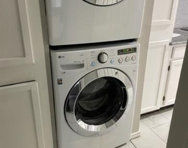 9831 W Walnut Street - Photo Thumbnail 20