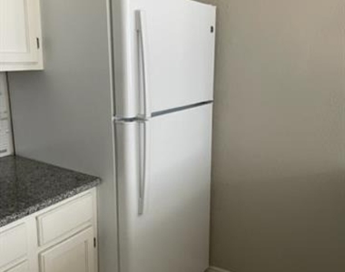 9831 W Walnut Street - Photo Thumbnail 2