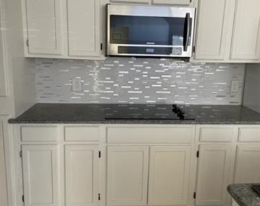 9831 W Walnut Street - Photo Thumbnail 1
