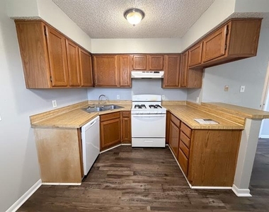 604 Walter Stephenson Road - Photo Thumbnail 2