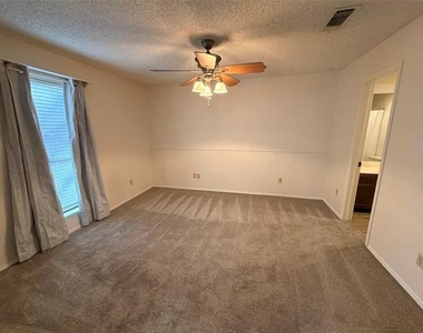 2327 Torrington Drive - Photo Thumbnail 14