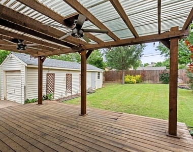 8406 Lakemont Drive - Photo Thumbnail 21