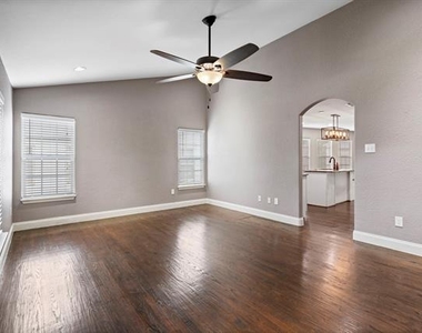 8406 Lakemont Drive - Photo Thumbnail 2