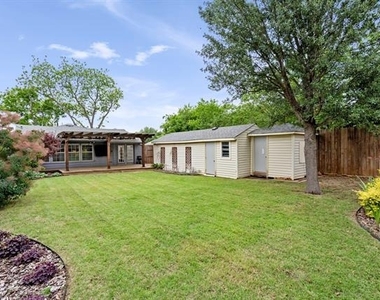 8406 Lakemont Drive - Photo Thumbnail 26