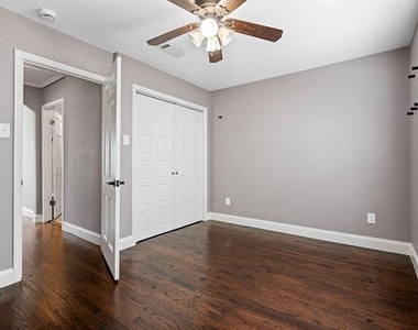 8406 Lakemont Drive - Photo Thumbnail 20