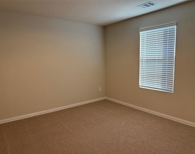 1736 Arches Road - Photo Thumbnail 17