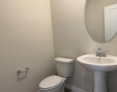 1736 Arches Road - Photo Thumbnail 12